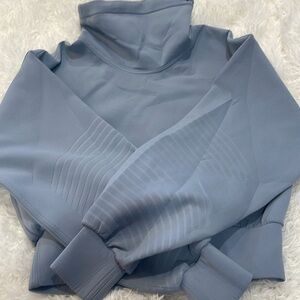 Lululemon loose turtleneck top - size 2. NWOT